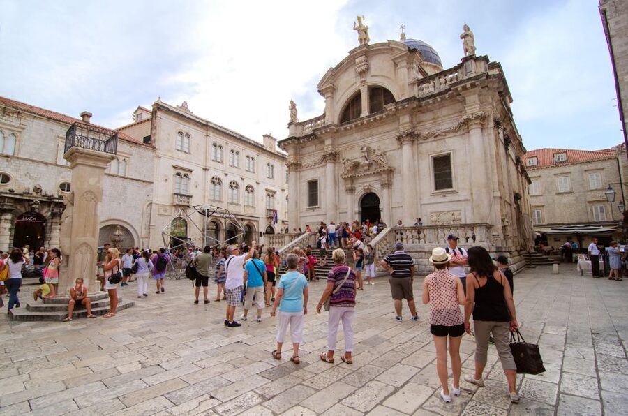 1.5-Hour Walking Tour of Dubrovnik's Old Town - What the guide adds to the experience