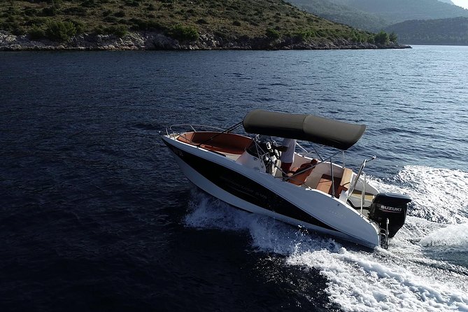 2 hours Elafiti Islands Private Tour by Barracuda 545 - One hour at Koločep’s Blue and Green Cave