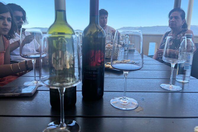 2 Hours Wine Tasting in Dubrovnik Old Town - A closer look at the food on the table