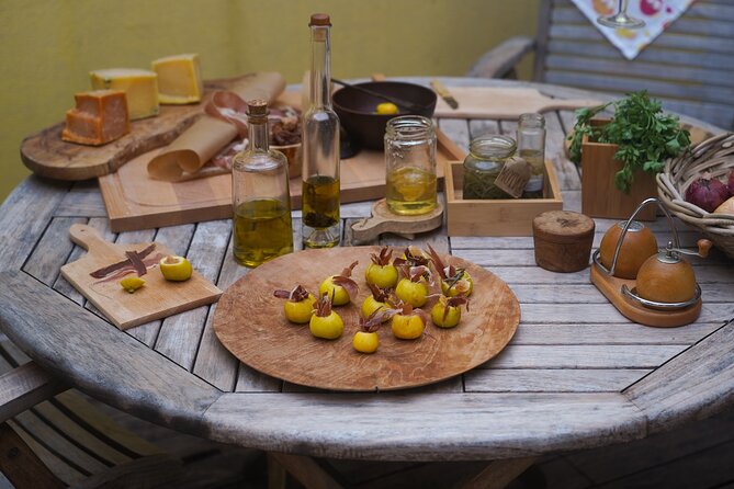4-Hour Dalmatian Food and Wine flavors Experience in Split Patio - Small details that improve the day