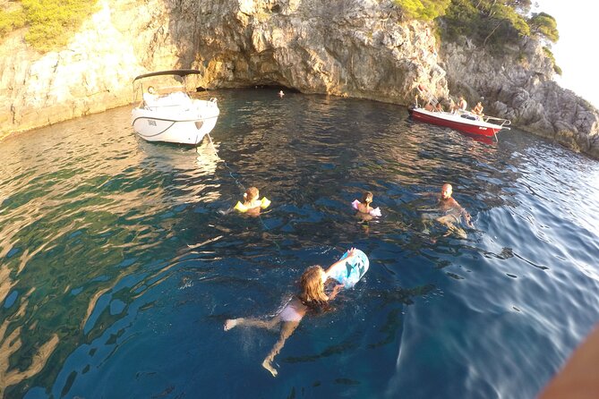 4h / 6h / 8h Elaphite Islands Tour with 6.5m/21FT SunDeck Boat - Lopud mixes old stone and a proper lunch stop