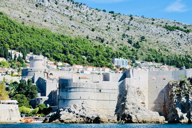 50-minute Panoramic Cruise of Dubrovnik with English Audio Guide - Seeing the Dubrovnik walls from the Adriatic
