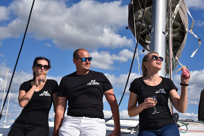 8-Day Private Sailing Tour from Split with Meals and Pickup - Day 3: Hvar’s gravel roads, wine, oysters, and Korčula