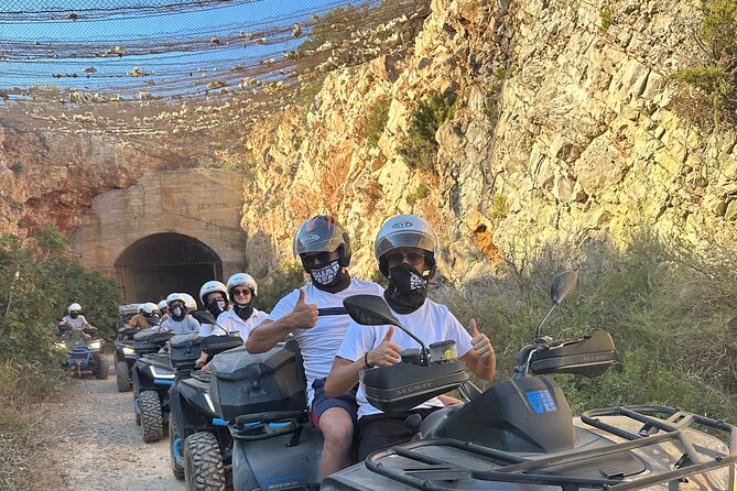 Adrenaline Quad Safari Tour - A short stop in Vis Town