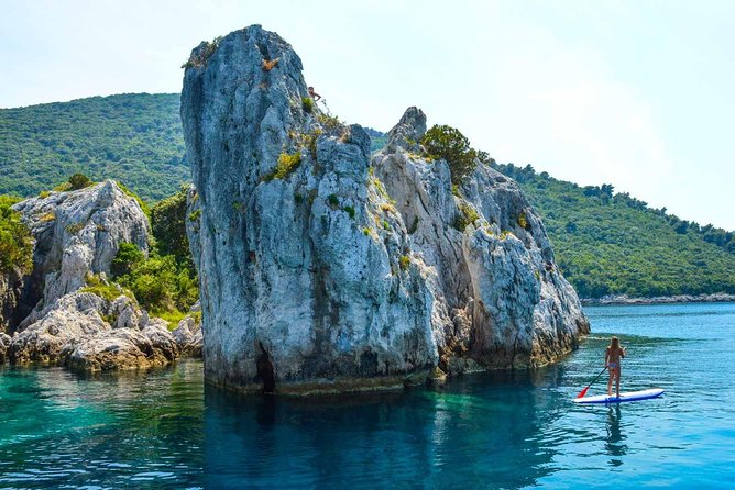 Adventure Sailing 4 Night Dubrovnik Cruise on the Huck Finn Cat - The catamaran setup and daily comfort
