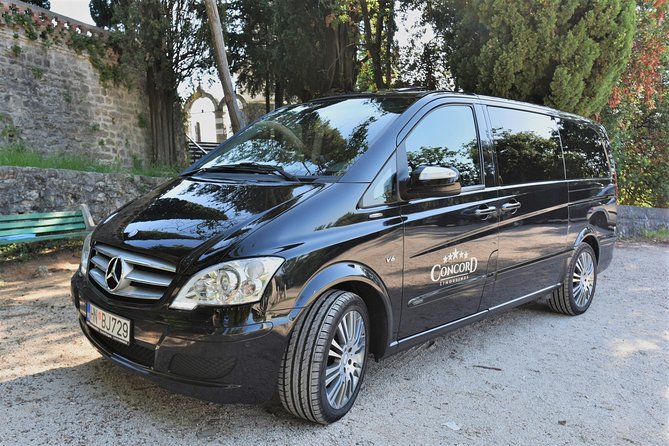 Airport Transfer Dubrovnik Town to Herceg Novi / Portonovi - A private start at Dubrovnik Airport