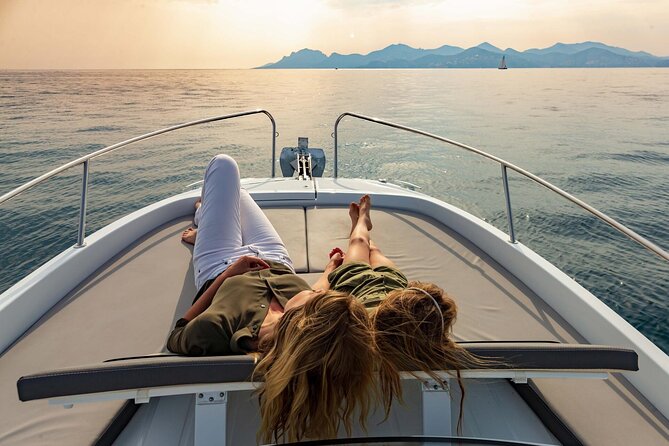 Amazing Sunset by private boat - Key points to know before you book