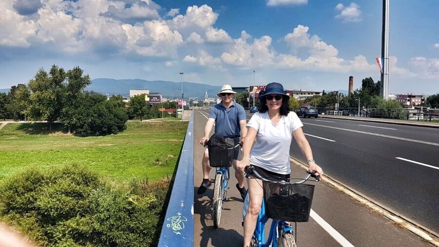 Best of Zagreb: 4-Hour Cycling Tour - How much cycling is involved?