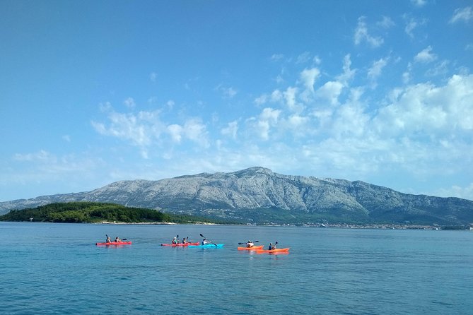 Bits of History - Half day kayak Tour with Wine delight - Setting off from Lumbarda at 9:00 am