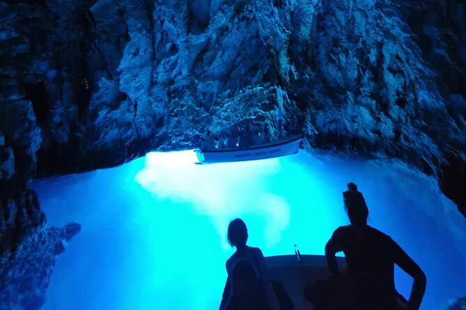 BLUE CAVE & 5 islands tour from Hvar - Palmizana, pine trees and a long lunch break
