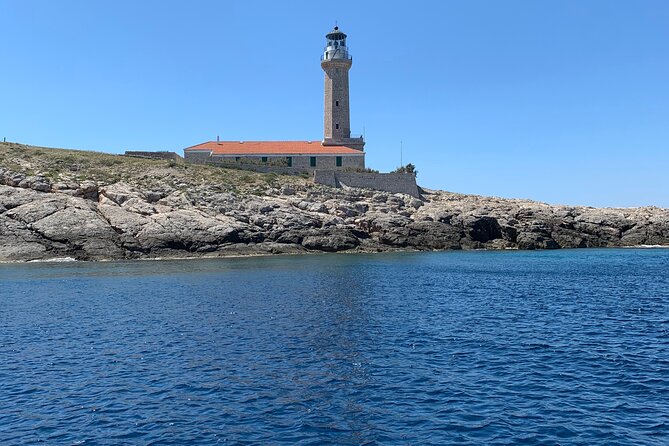 Blue Cave and Town Hvar with 5 Island Boat Tour - Hvar Town, if the day stays on schedule