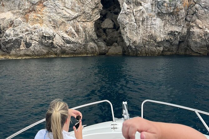 BLUE CAVE & ELAPHITI ISLANDS 4 HOURS ALL INCLUSIVE boat tour - What the four-hour schedule really allows