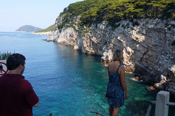 BLUE CAVE&GREEN CAVES /ŠUNJ beach Speedboat tour- WITH DRINKS - Drinks, snorkeling gear, and what is included