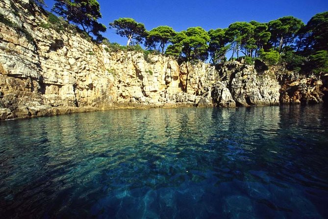 BLUE CAVE&GREEN CAVES /ŠUNJ beach Speedboat tour- WITH DRINKS - Timing, crowds, and the boat ride