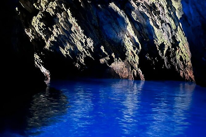 Blue Cave & Island Escape: A Unique 6-Island Adventure from Split - Carpe Diem and the six-island question