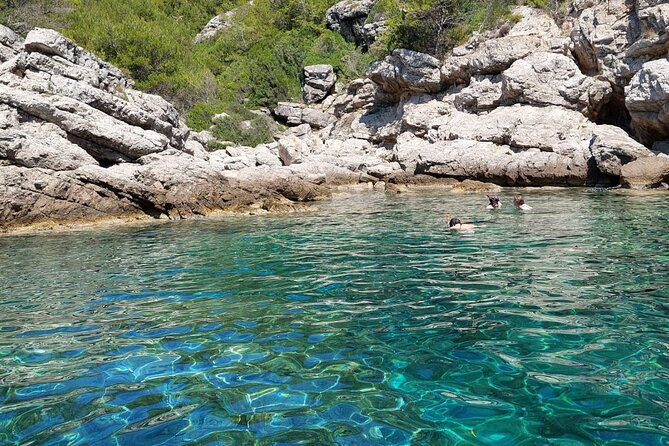 Blue cave tour - 4 caves and sandy beach - What the $68.97 price buys you