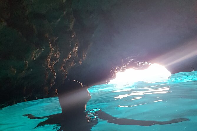 Blue cave tour - 4 caves and sandy beach - Three Sisters Caves and the more adventurous swim