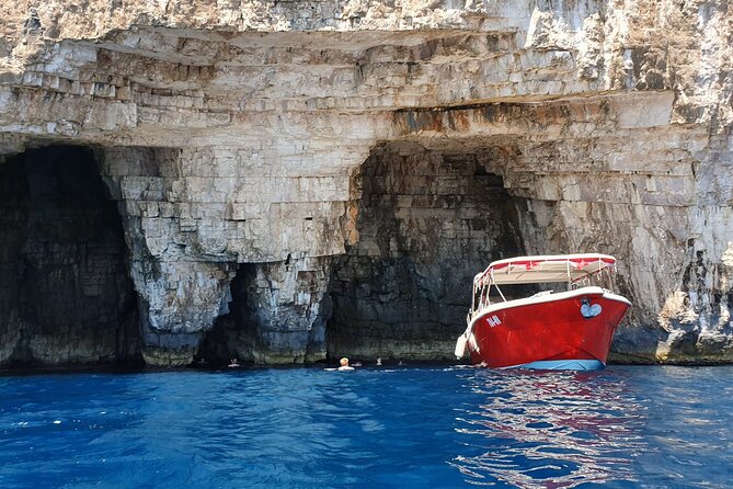 Blue Cave & Vis Island speedboat tour from Hvar - The Green Cave on Ravnik