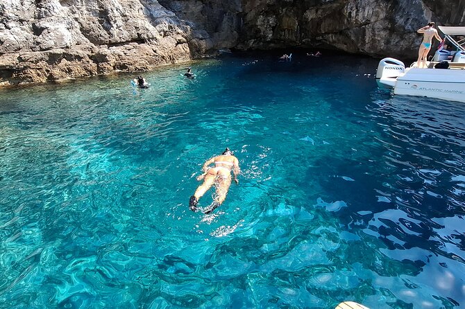 Blue & Green cave,Šunj beach - with drinks small group speedboat - Šunj Beach gives the trip breathing room