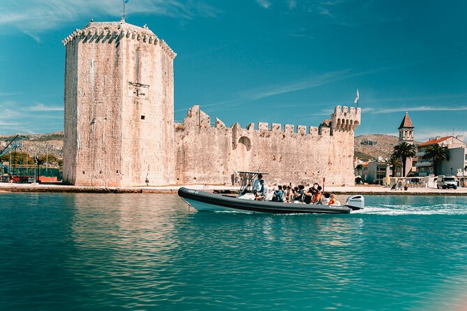 Blue Lagoon & 3 Islands Small-Group Speedboat Tour - Trogir: one hour among medieval streets
