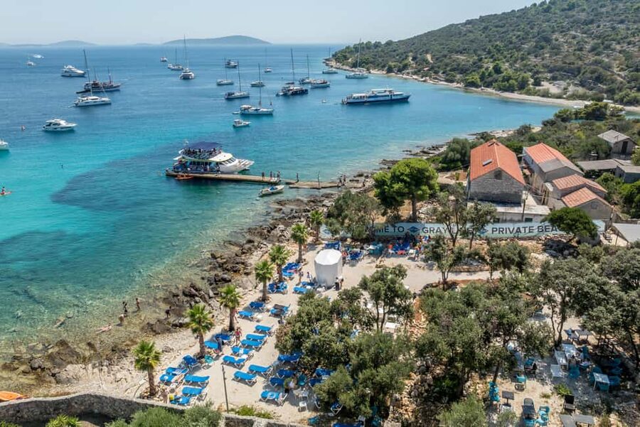 Blue Lagoon & Islands Day Cruise from Split with Lunch - Maslinica, Šolta, and a little freedom