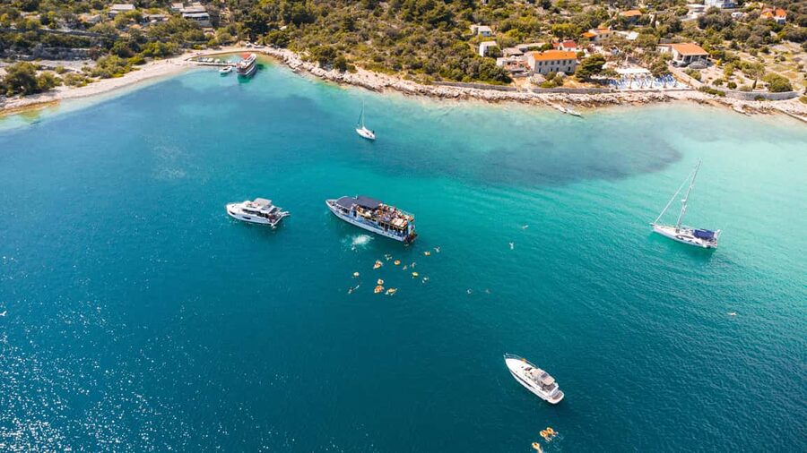 Blue Lagoon & Islands Day Cruise from Split with Lunch - Nečujam Bay and the shipwreck stop