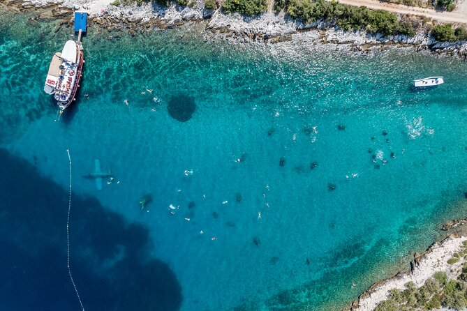 Blue Lagoon & Underwater Museum from Split with Lunch & Drinks - Lunch is simple, filling, and served onboard