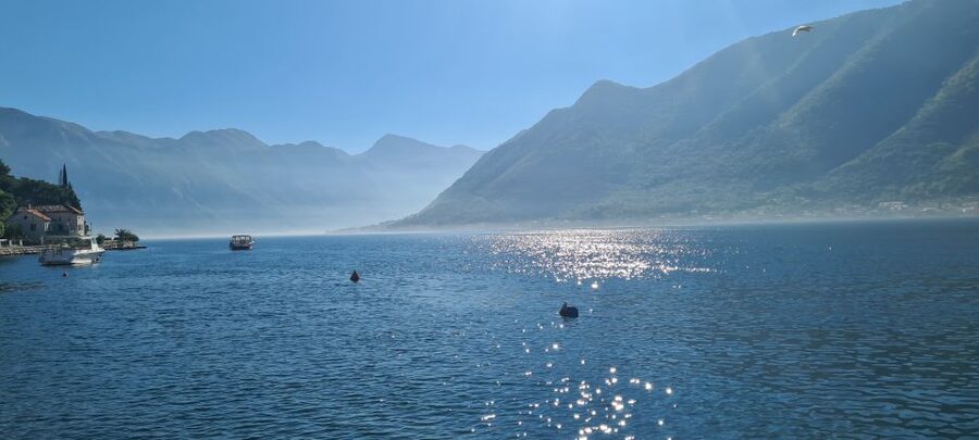 Blue Sea & Black Mountains - Montenegro - What the guides add to the day