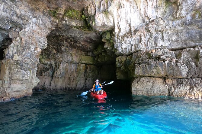 BOAT & KAYAK! Sea Adventure - Snorkeling & Cliff Jumps - A busy three hours with plenty of variety