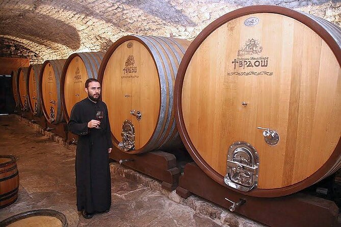 Bosnia Food and Wine Experience Tour - From Dubrovnik - Pridvorci and the family winery welcome