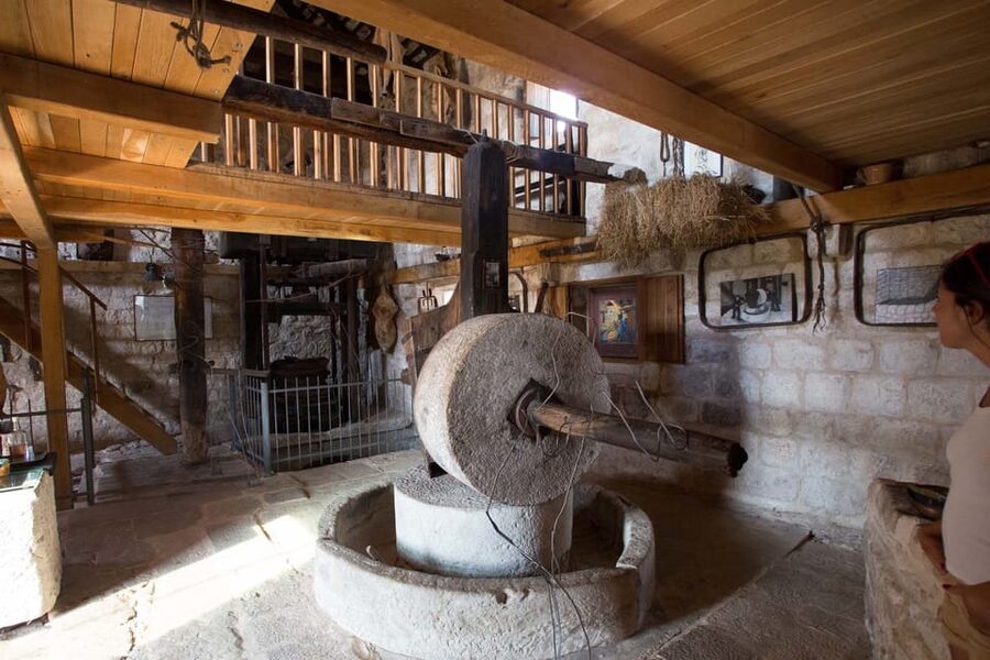 Brač: Island Exploration Tour by Four-Wheel Drive Jeep - The bumpy ride is part of the bargain
