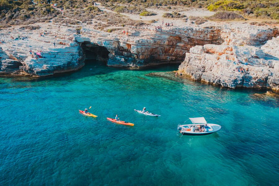 Cape Kamenjak: Cave and Safari Experience by Kayak - Choosing your cliff jump, or staying in the water