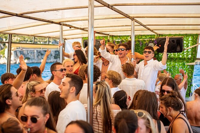 Captain’s Boat Party Split–Blue Lagoon Swim Stop + Free Shots &DJ - Practical advice for a smoother afternoon