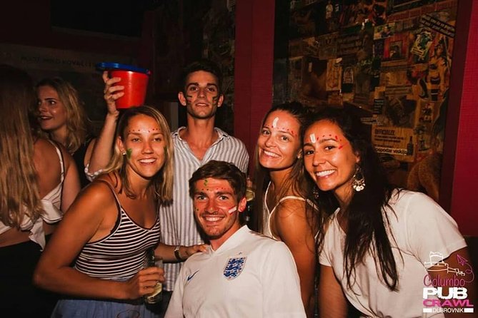 Columbo Pub Crawl Dubrovnik - Elyx Night Club and the 40-minute open bar