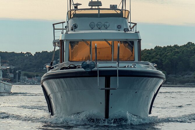 Croatia Luxury Villa and Yacht Combo Package on Korcula Island - Day 4: Dubrovnik by private yacht