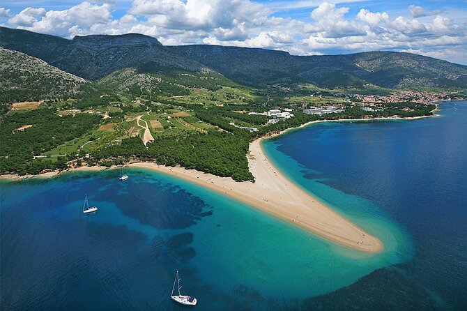 Dalmatian route - Panoramic flight over Brač, Hvar, Šolta & Split from Brač - What this Brač scenic flight is really offering