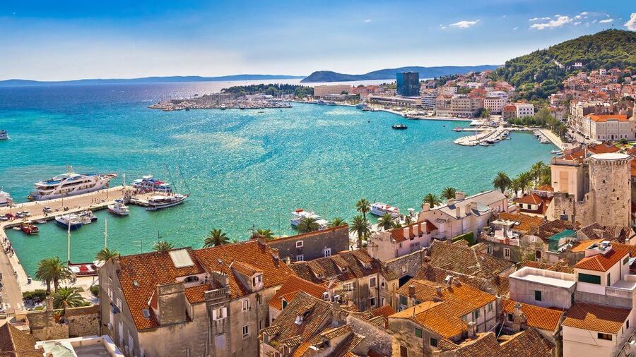 Discover The Old Town Split 1.5h walking Small group tour - Following Diocletian into the palace