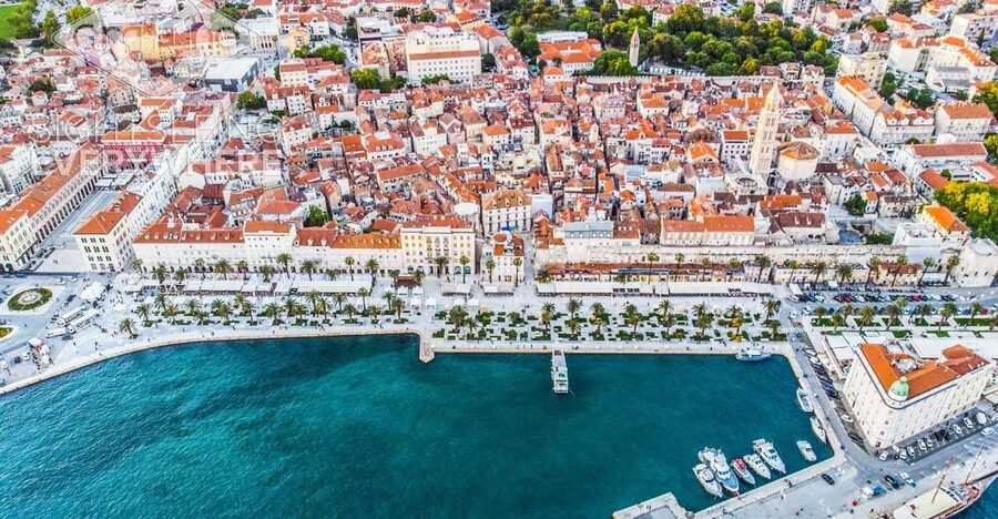 Discover The Old Town Split 1.5h walking Small group tour - Starting on the Riva promenade