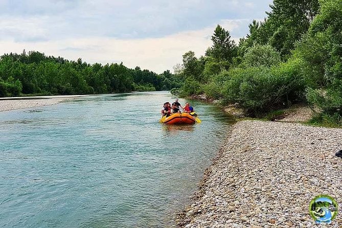 Drava Rafting Safari - The guide adds context to the river