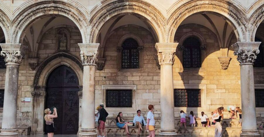 Dubrovnik: 2h Old Town Private Guided Tour - Stradun and the quieter lanes nearby