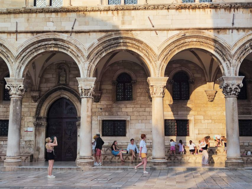 Dubrovnik: 2h Old Town Private Guided Tour - The guide’s style and the language choice