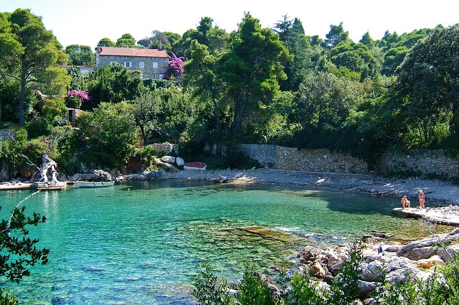 Dubrovnik: 3 Islands Boat Tour with Lunch & drinks(FR, ES, EN) - A full day beyond Dubrovnik’s walls