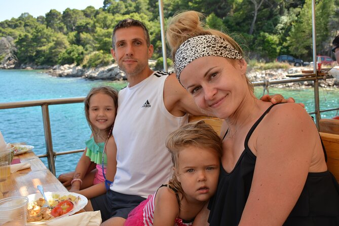 Dubrovnik: 3 Islands Boat Tour with Lunch & drinks(FR, ES, EN) - Koločep: swimming, coves, and the final party deck