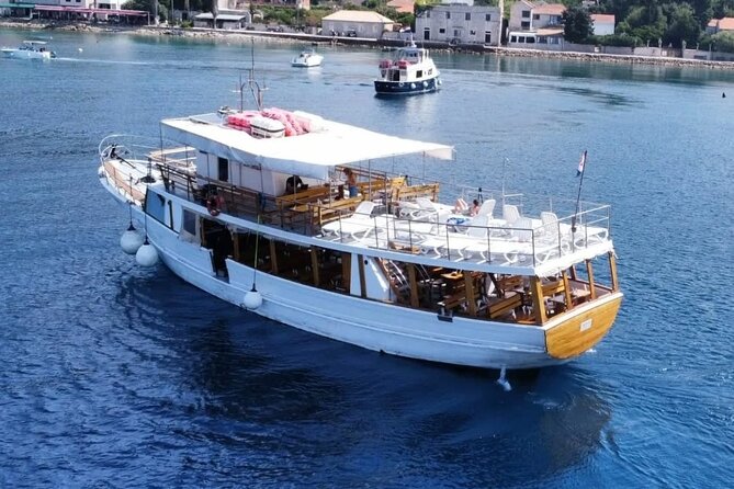 Dubrovnik: 3 Islands Fun Day Trip by Boat (Host: EN,FR,ES) - Key points before you book