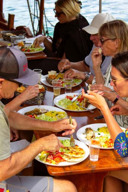 Dubrovnik: 6 hours Blue cave & Elaphiti with optional lunch - Practical timing and meeting details