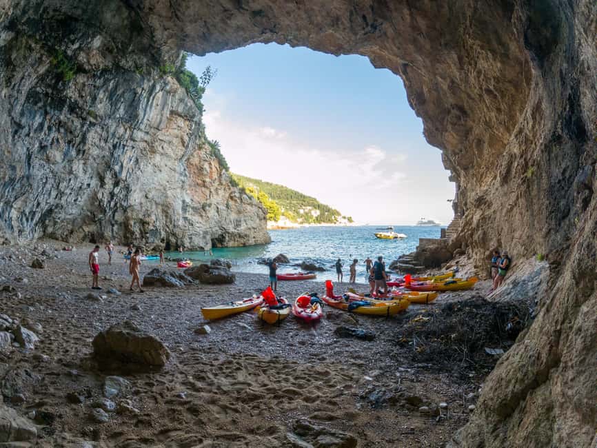 Dubrovnik: Afternoon Kayaking and Snorkeling Tour - Why Dubrovnik looks different from a kayak
