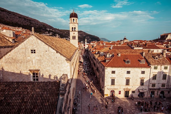 Dubrovnik: Ancient City Walls & Wars Walking Tour - History that reaches into the 1990s