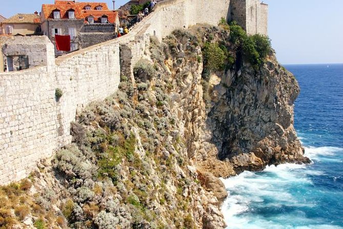 Dubrovnik: Ancient City Walls & Wars Walking Tour - Walking the 2-kilometer wall circuit