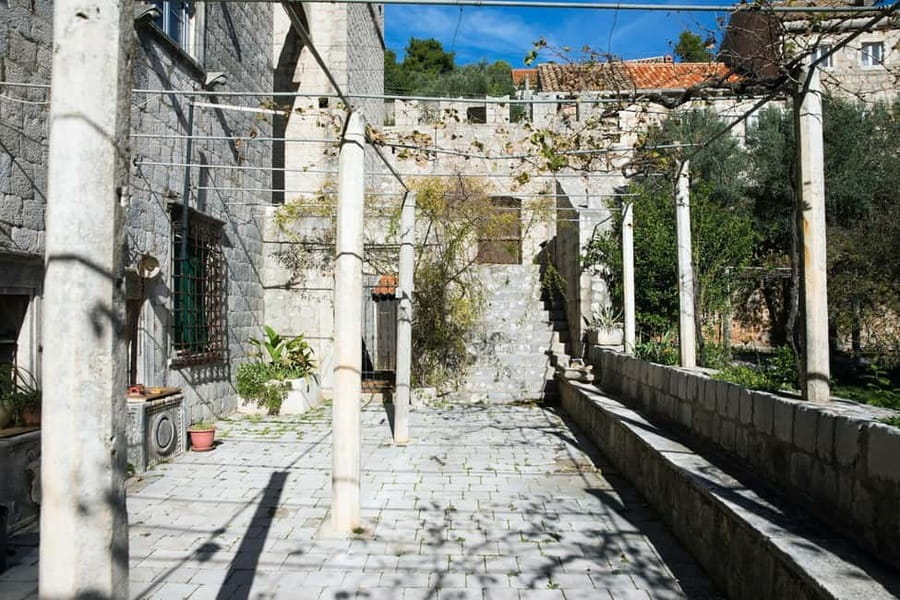 Dubrovnik: Best of the Elaphites by Catamaran - Lopud from 1 p.m.: the beach stop that shapes the day