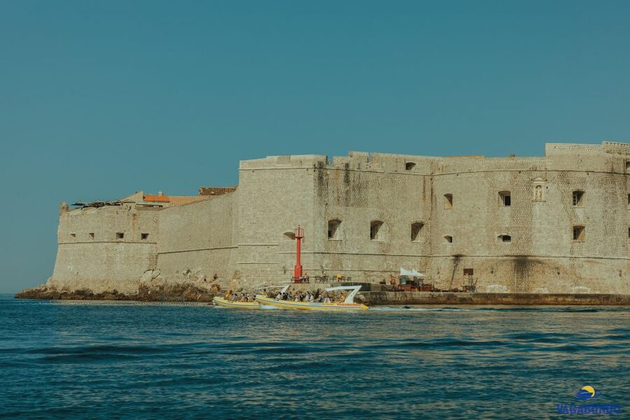 Dubrovnik: Blue Cave Afternoon Speedboat Tour with Drinks - Sunj Beach gives you two hours to slow down